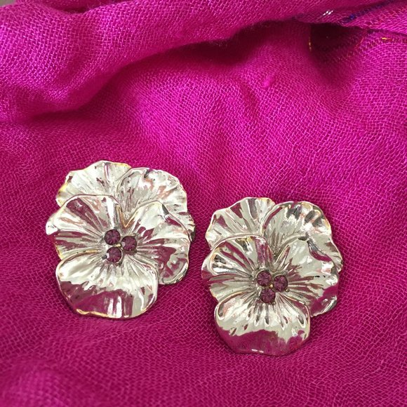 Beautiful Flower Sliver Earrings - Picture 3 of 3